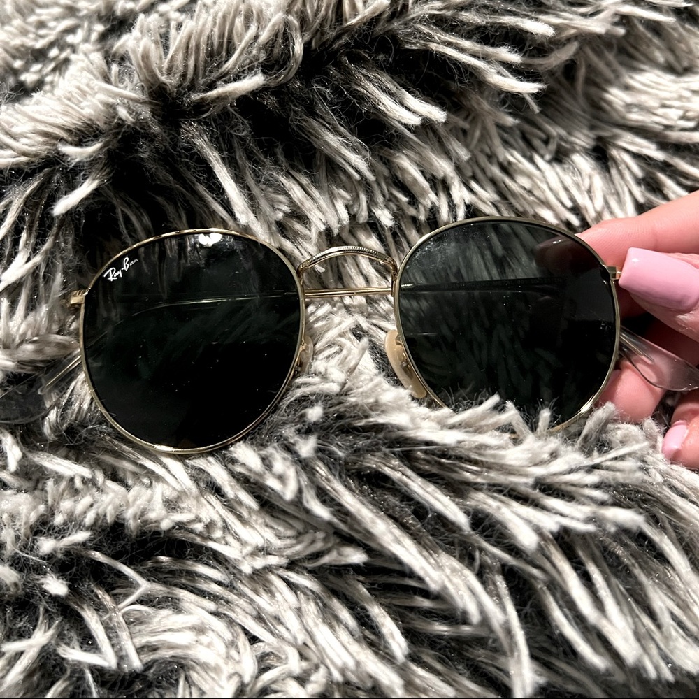 Ray Ban Round Sunglasses Gold